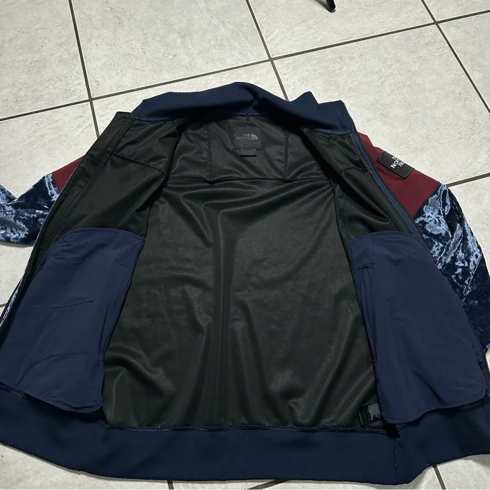 The‎ North Face Black Series City Velvet Track Jacket